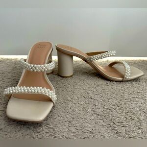 perfect bridal shower/bach party shoes!